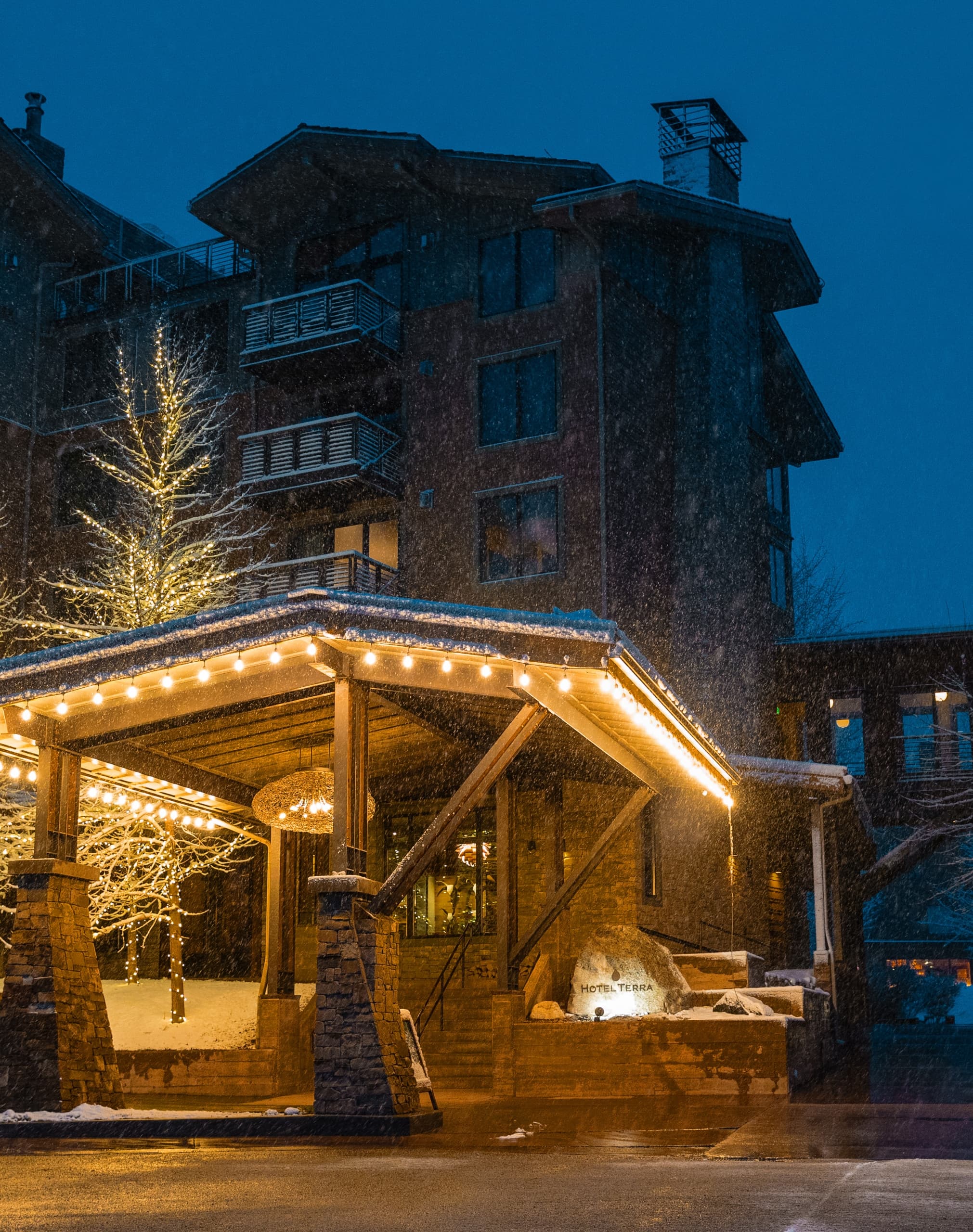 Exterior of Hotel Terra during snowfall