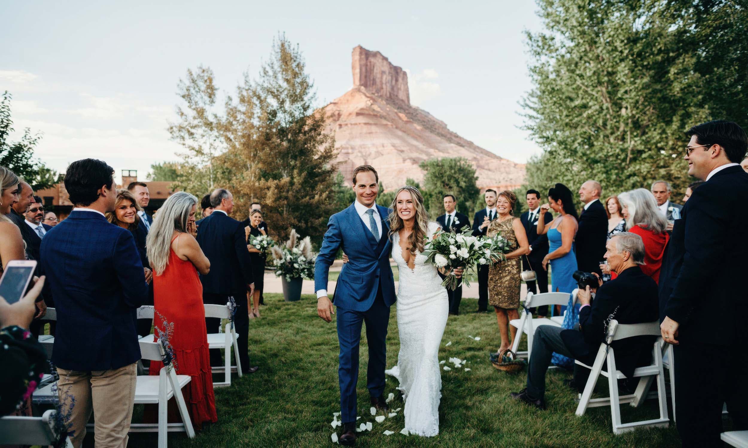 Couple getting married at Gateway Canyons Resort & Spa, Gateway, CO